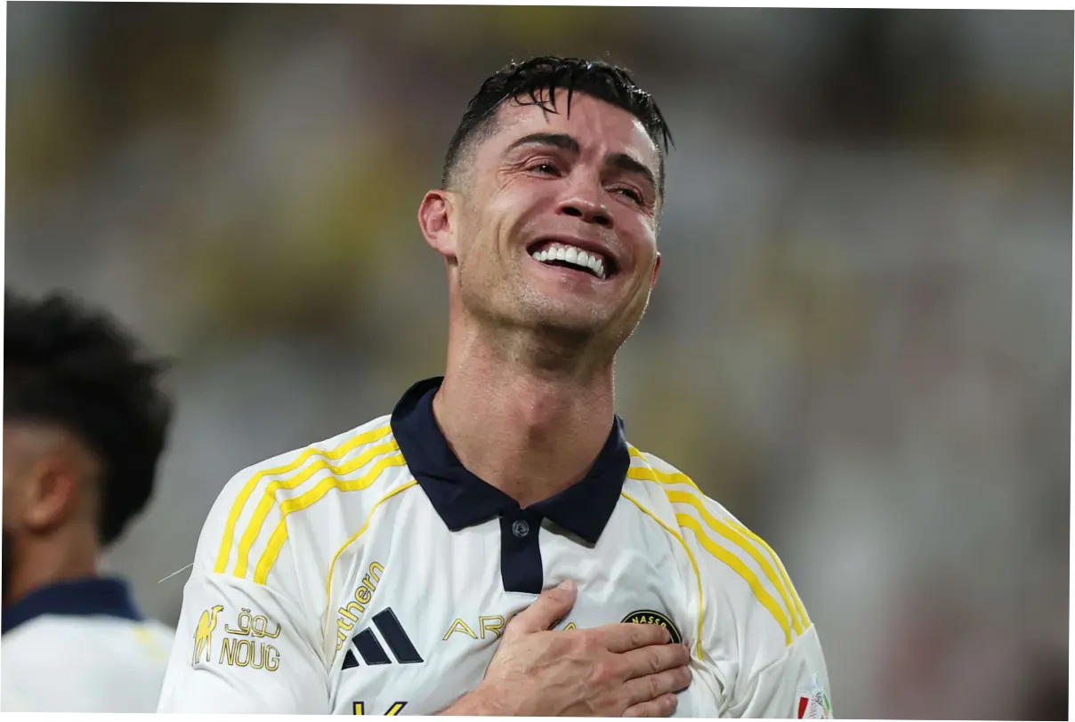 Cristiano Ronaldo Meneteskan Air Mata Setelah Al-Nassr Juara Liga Profesional Arab Saudi