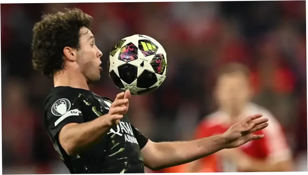 João Neves dan Kontroversi Penalti Bayern vs PSG: Analisis dan Reaksi