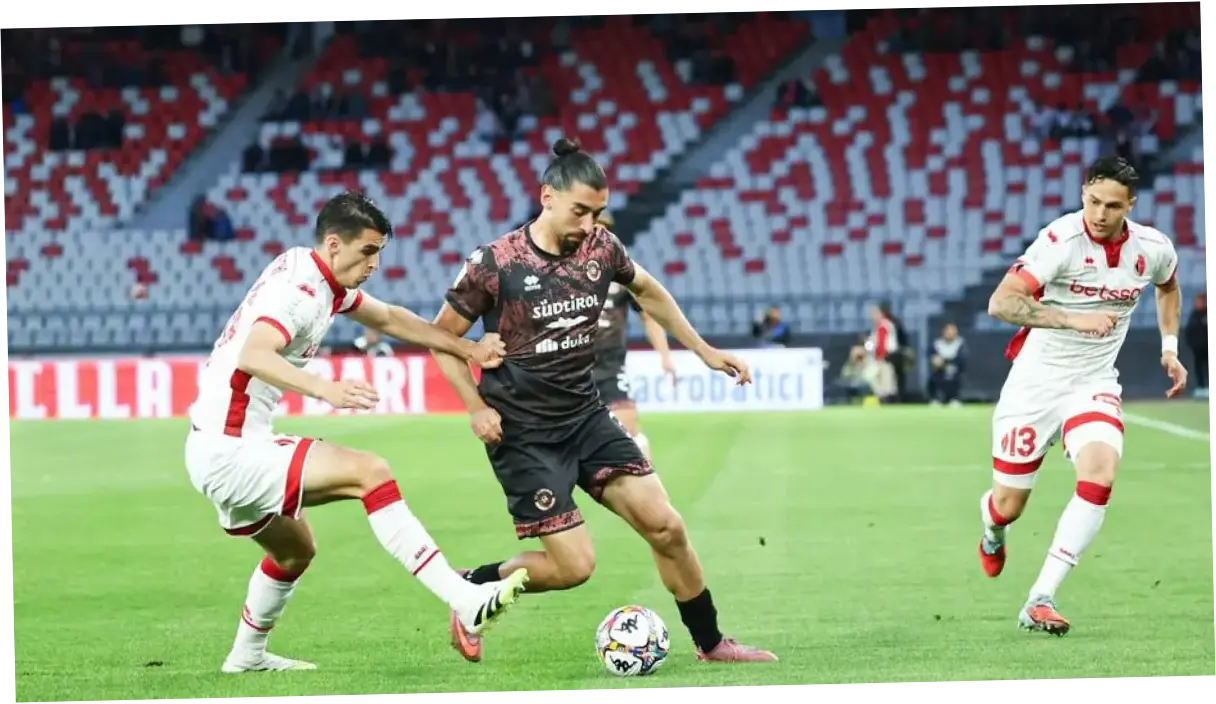 SSC Bari Berhasil Tahan Imbang Sudtirol 0-0 pada Leg Pertama Playout Serie B