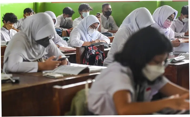 Pembangunan dan Pendidikan di Indonesia: Tinjauan dari Berbagai Aspek