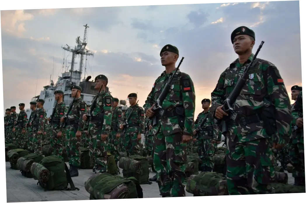 Prajurit TNI: Membela Negara dan Masyarakat