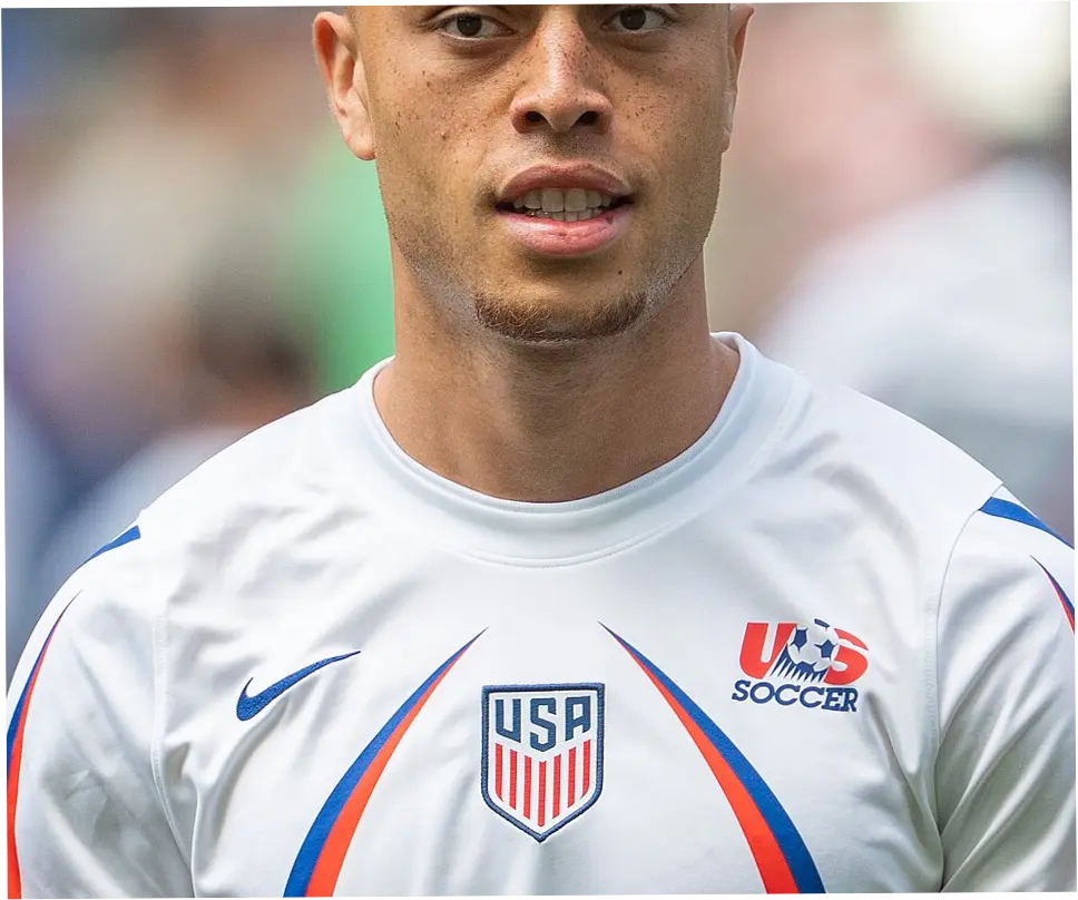 Sergiño Dest: Bintang Muda yang Siap Mengharumkan Nama Sepak Bola Amerika Serikat